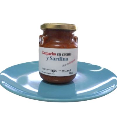 Untable de gazpacho en crema con sardina